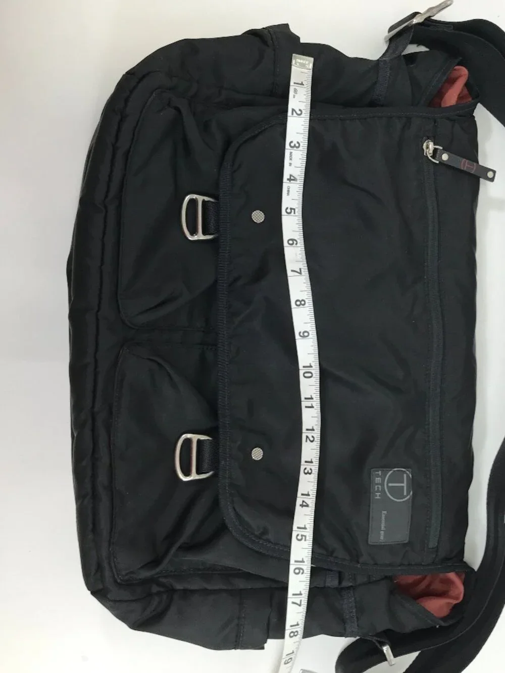 Tumi tech essential